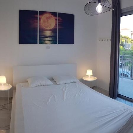 Eros Maisonette In Latchi Area Just 700 Meters Or One-Minute Drive From Polis Municipal Beach 外观 照片